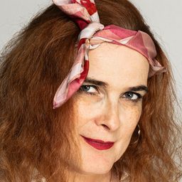 Arnoddur Magnus Danks 飾演 Bassi's onkel