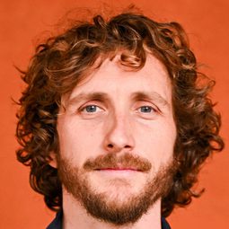 巴蒂斯特·萊卡普蘭 飾演 Self - Guest