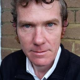 Michael Moreland 飾演 William O'Connor