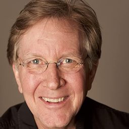 Robert Clotworthy - 女武神計劃：刺殺希特勒密謀演員 飾演Narrator (voice)