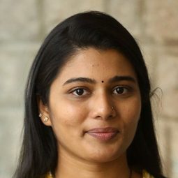 Saranya Pradeep 飾演 