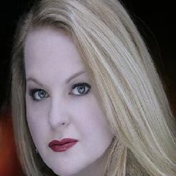 Elizabeth DeShong - Lucrezia Borgia演員 飾演