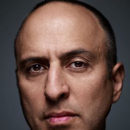 Ethan Herschenfeld 飾演 Judge Richard Resnick