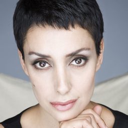 Laura Aparicio - 第二回合演員 飾演Pilar