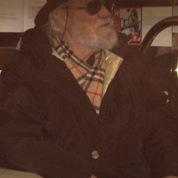 Remo Capitani - 地獄神槍手演員 飾演Bounty Hunter