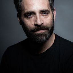 Antonio De Matteo - Delitto di mafia - Mario Francese演員 飾演Massimo Francese