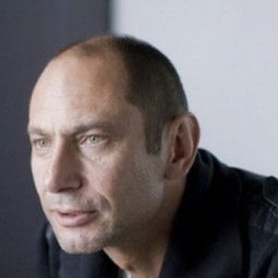 Aleksandr Chernykh - 黑暗時刻演員 飾演Bartender No. 2