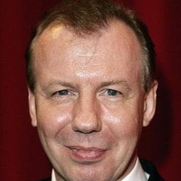 Ludger Pistor 飾演 Pastor Amen