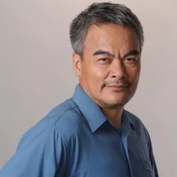 林慶臺 飾演 Yang, Yishang's Step-Father