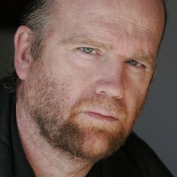 湯瑪斯·F·達菲 飾演 Ballack