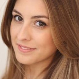 Rebecca Griffiths 飾演 Tyler Williams