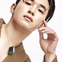 揚·席爾維里歐 飾演 Anthony