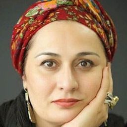 Parivash Nazarieh 飾演 