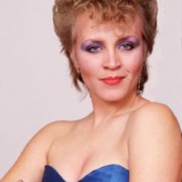 Brenda Bennett - 紫雨紅唇演員 飾演Brenda