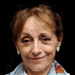 Mónica Villa 飾演 Professor Leguizamón (segment "Pasternak")