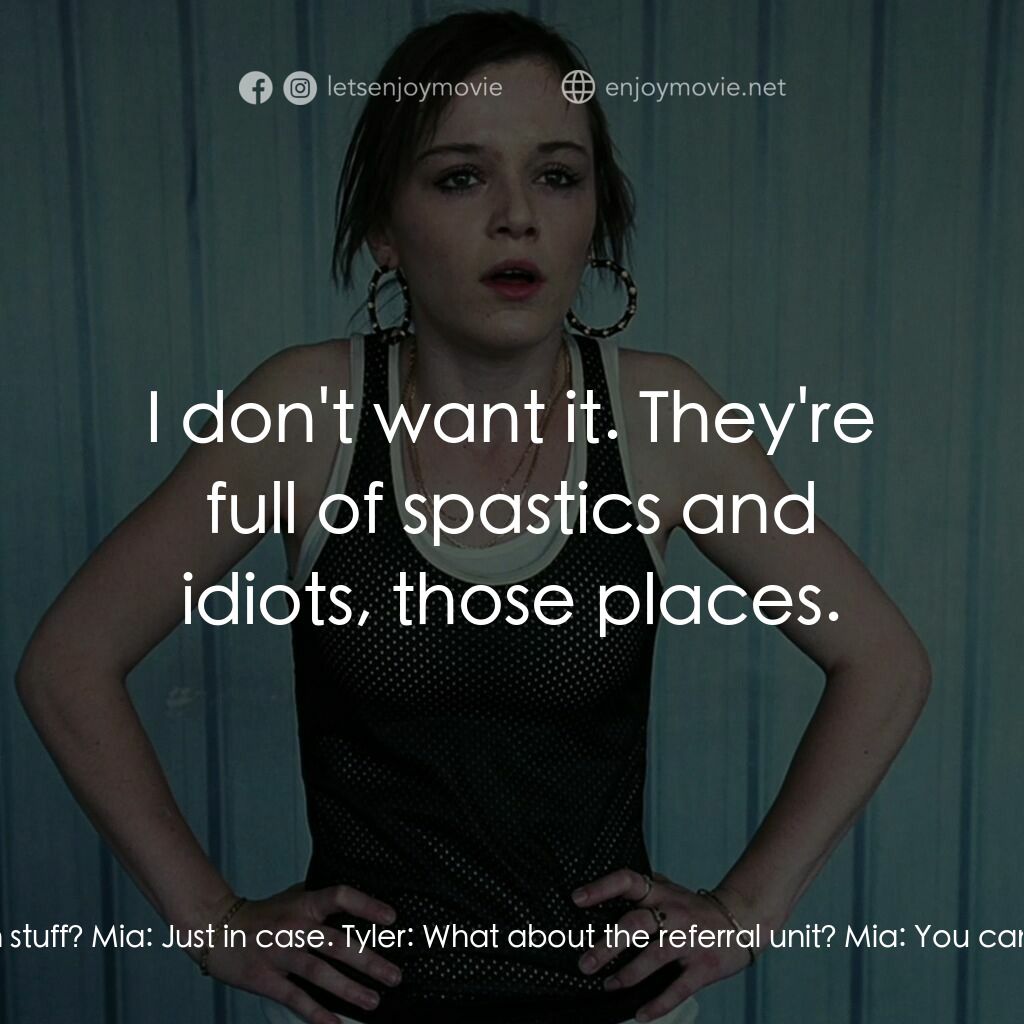 90後．少女．性起義電影對白：Tyler:  Why do you need so much stuff? Mia:  Just in case. Tyler:  What about the