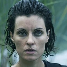 Maria Apostolakea 飾演 Lia