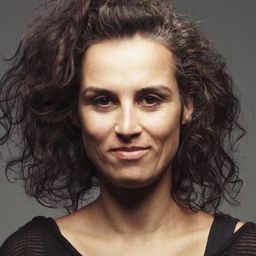 Nadia Amin - 永遠的富里奇演員 飾演Nadia