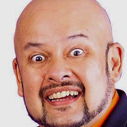 哈利夫·依斯干達 飾演 Harith