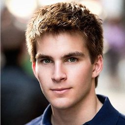 Tyler Neitzel - 300壯士：斯巴達的逆襲演員 飾演Leonidas @ 15 yrs