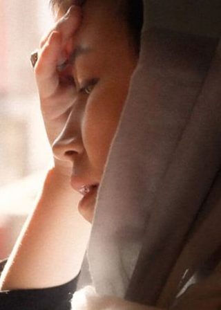 《麵包與玫瑰》電影海報