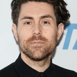 Davey Havok 飾演 Self