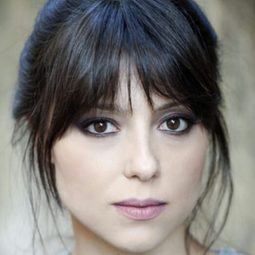 Xhilda Lapardhaja - Bolgia totale演員 飾演Zoe