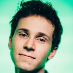 尼可拉斯波丹尼 飾演 Mercutio