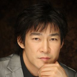 張東直 飾演 Woo-jin