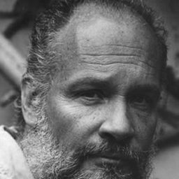 Mike Kuchar 飾演 Self