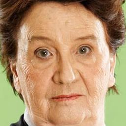 Amparo Valle 飾演 Alicia