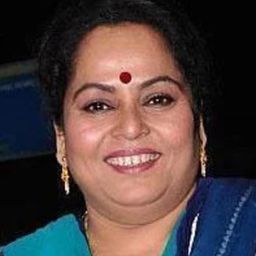 Nirmiti Sawant 飾演 Aai