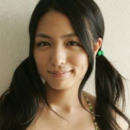 川村雪繪 飾演 Hanae
