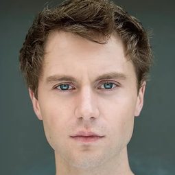 Desmond Eastwood 飾演 Wilson