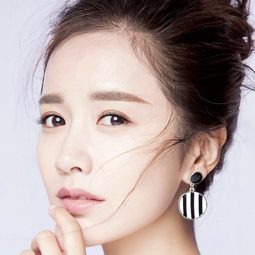 李春嬡  飾演 Hai Fei