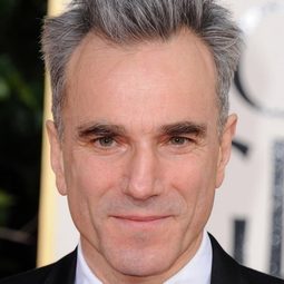 丹尼爾路易斯 飾演 Newland Archer