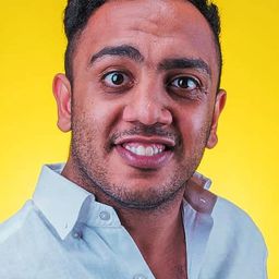 Mohamed Osama 飾演 بنفسه