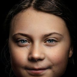 Greta Thunberg 飾演 Self