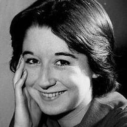 法蘭西斯·庫卡 飾演 Nannau