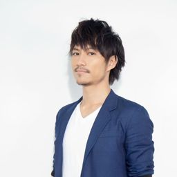 和泉素行 飾演 Wang