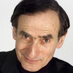 Arnold Brown 飾演 Shopkeeper