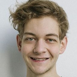 Maxim Zhegalin - Comet Halley演員 飾演Korolkov