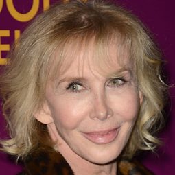 Trudie Styler 飾演 Nicole