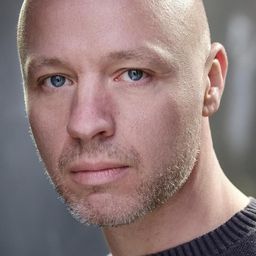 Ken Christiansen 飾演 Jamie's Dad (Wayne New)