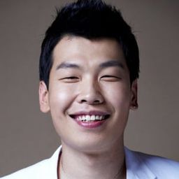 Baek Bong-ki 飾演 Sergeant Kim