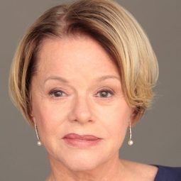 Caren L. Larkey - 訪．嚇演員 飾演Emily Greene