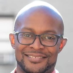 Donald Elivert 飾演 Narrator (voice)