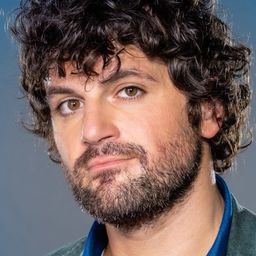 Frank Matano 飾演 Andrea Canaletti