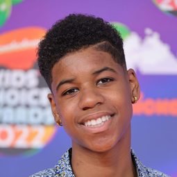 JD McCrary 飾演 Young Simba (voice)