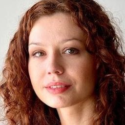 Karolina Stefańska - 剎那永恆演員 飾演rejestratorka w przychodni